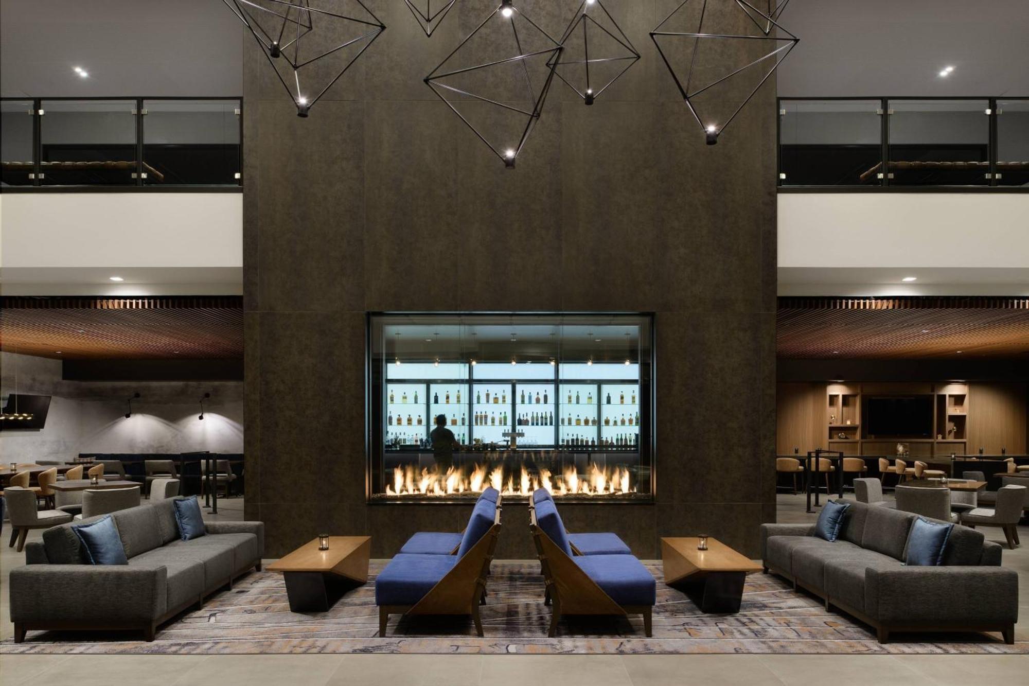 ホテル Marriott Tacoma Downtown エクステリア 写真