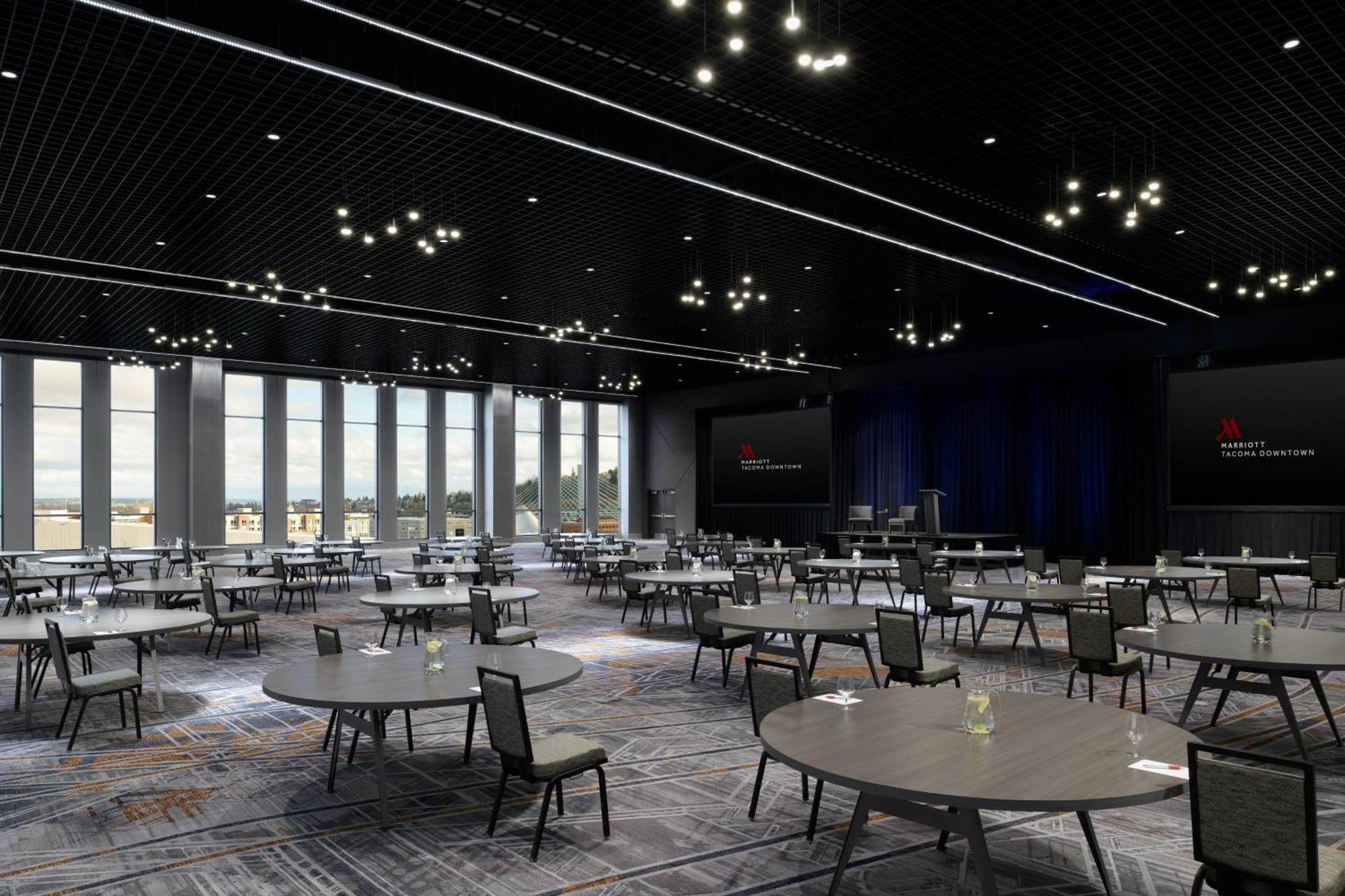 ホテル Marriott Tacoma Downtown エクステリア 写真