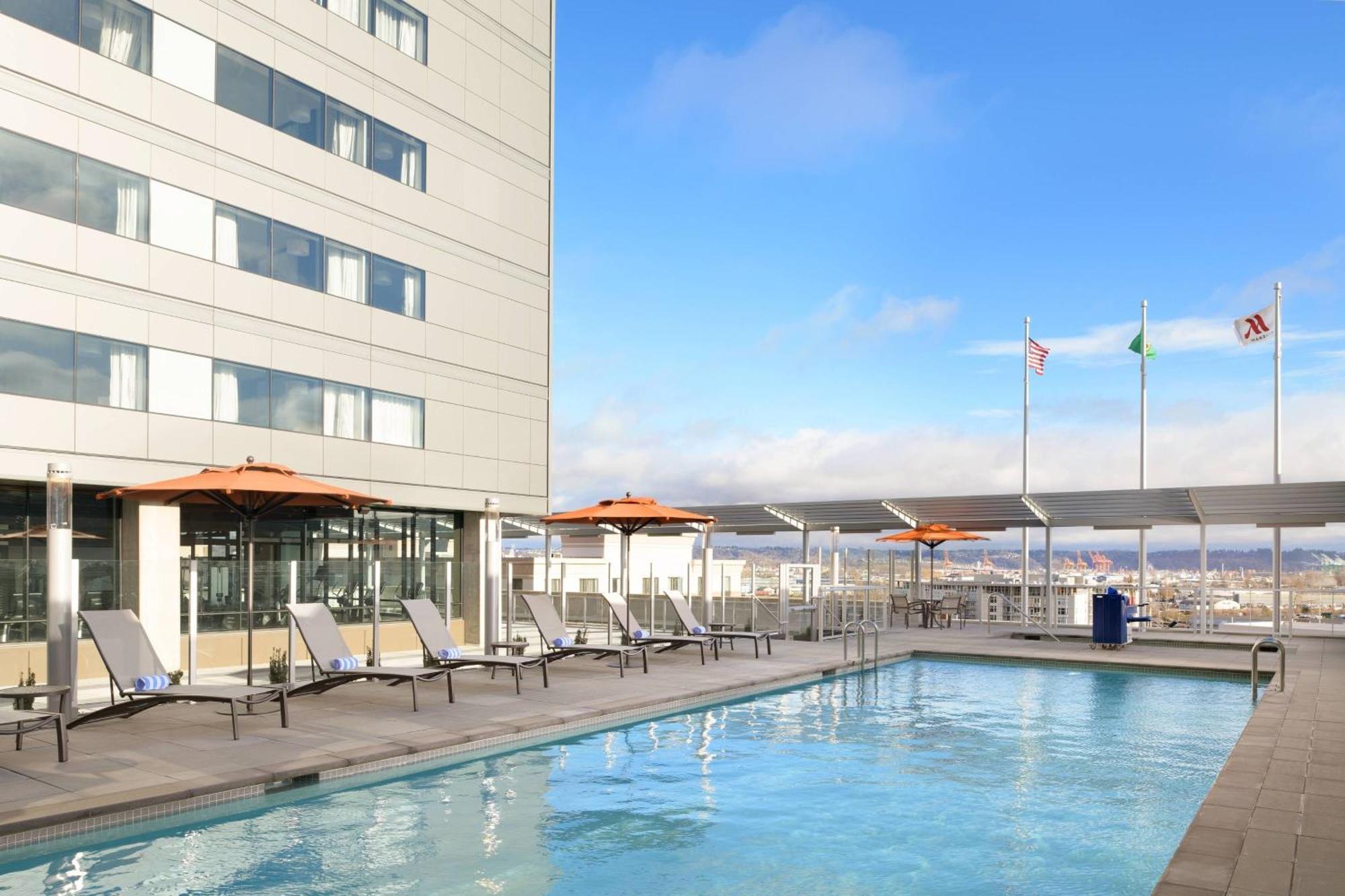ホテル Marriott Tacoma Downtown エクステリア 写真